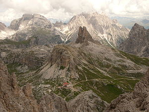 Dreizinnenhütte, Sextner Stein og Toblinger knute, sett fra Paternkofel