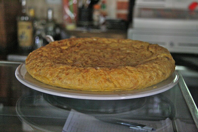 File:Tortilla Española (Plato).JPG