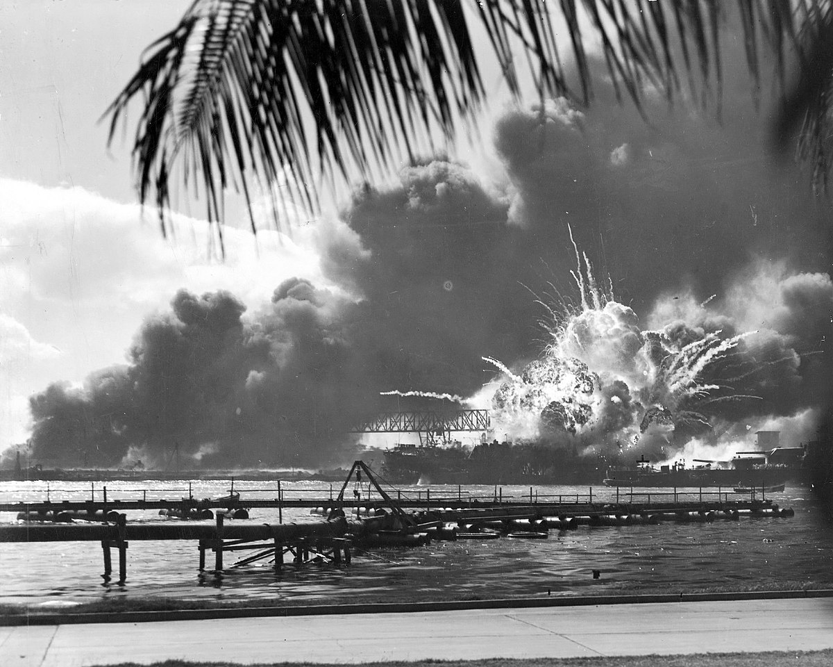 USS SHAW exploding Pearl Harbor Nara 80-G-16871 2.jpg