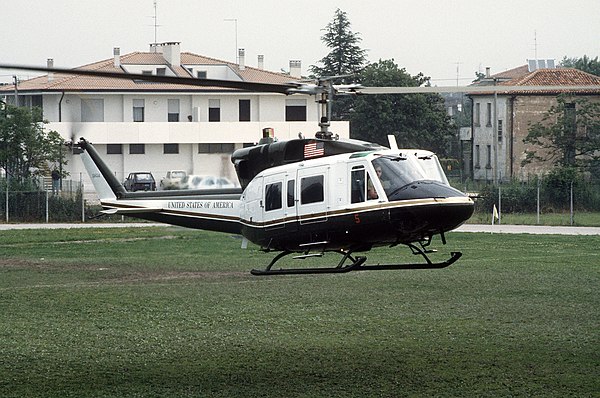 VH-1N with President Ronald Reagan at G7 in Italy in 1987