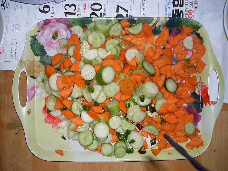 File:Vegetablesalad.JPG