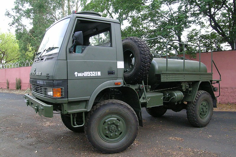 File:Vehicle Factory Jabalpur (VFJ)'s 2KL Water Bowser.jpg