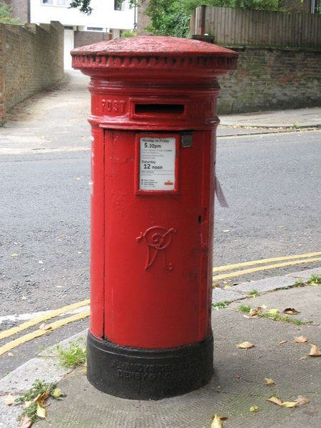 File:Victorian postbox, Lyndhurst Road, NW3 - geograph.org.uk - 845946.jpg