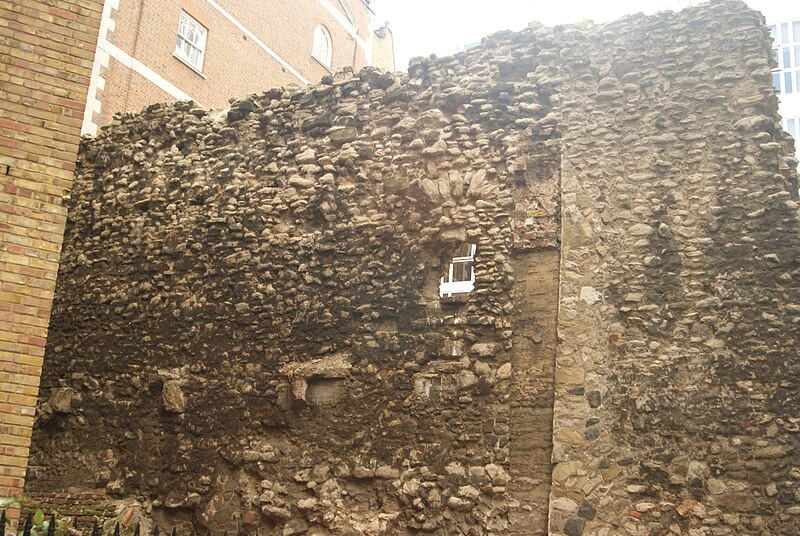 File:View of a segment of the London Wall at the rear of The Grange City Hotel - geograph.org.uk - 4586732.jpg