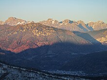 Vista di Castello Tesino dai Castelloni di San Marco