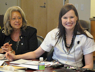 Pinn with actress Geena Davis at a presentation on gender portrayals and health, at the National Institutes of Health in 2011 Vivian-Pinn-and-Geena-Davis.jpg