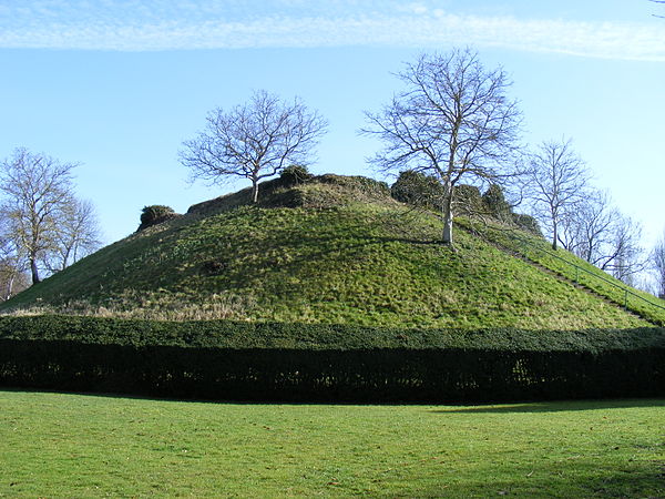 The remains of Waytemore Castle