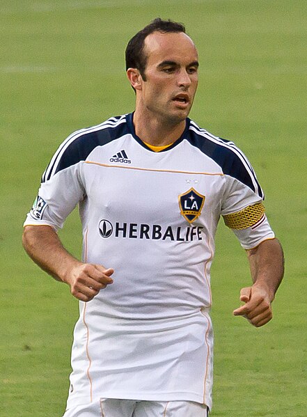 Landon Donovan playing for Los Angeles