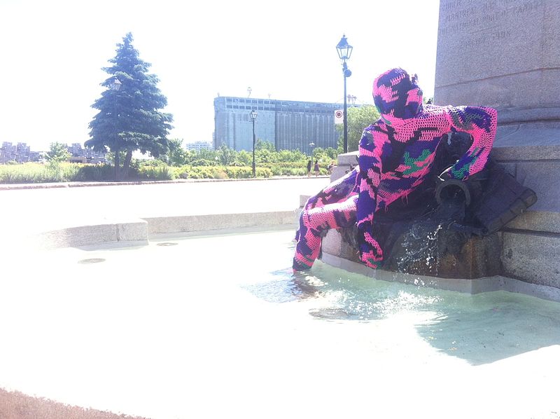 File:Yarn Bombing - John Young Fountain, Montreal.jpg