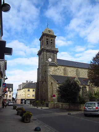 <span class="mw-page-title-main">Crozon</span> Commune in Brittany, France