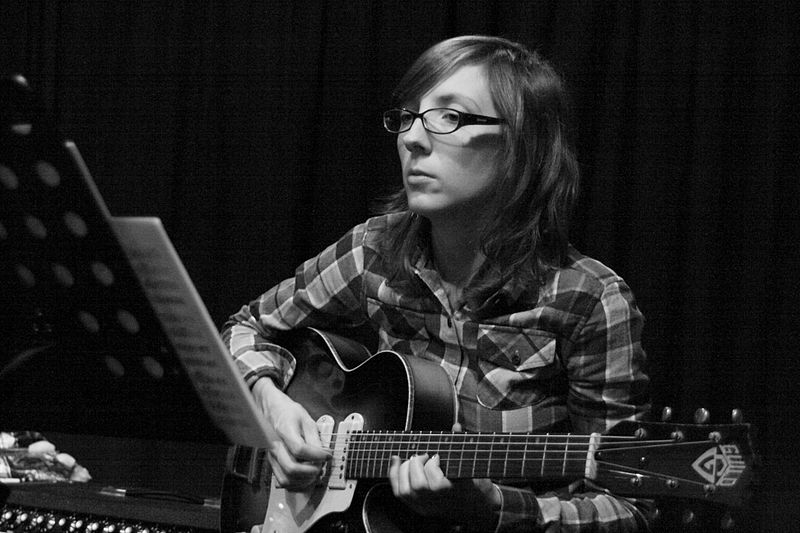 File:01 Mary Halvorson.JPG