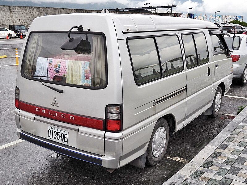 File:2007 СMC-Mitsubishi Delica (rear).jpg