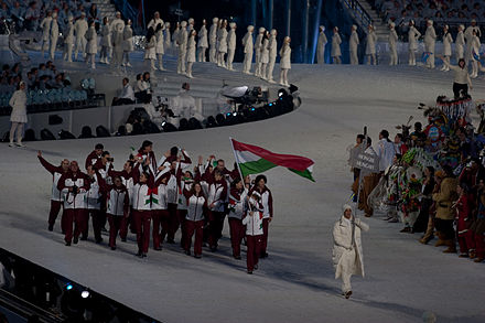 Entrée de la délégation hongroise lors de la cérémonie d'ouverture.