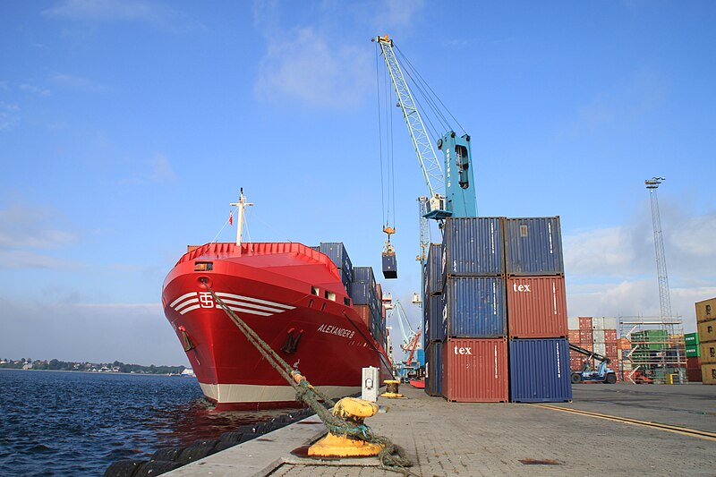 File:2015-06-29 ALEXANDER B im Hafen von Fredericia 05.jpg