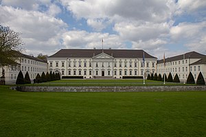 2019-04-10 Schloss Bellevue by Olaf Kosinsky- MG 7596.jpg