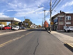 2022-10-30 15 07 42 View southeast along Main Street just southeast of Broad Street in Telford, along the border of Bucks County and Montgomery County, in Pennsylvania