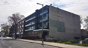 5720 Decarie Blvd, Montreal (1) - Murder Location.jpg