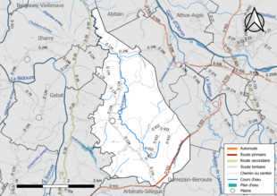 Carte en couleur présentant le réseau hydrographique de la commune