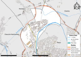 Carte en couleur présentant le réseau hydrographique de la commune