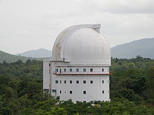 93-inch telescope seen from the 40-inch telescope at Vainu Bappu Observatory.JPG