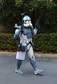 Cosplay of clone trooper Echo with his two guns