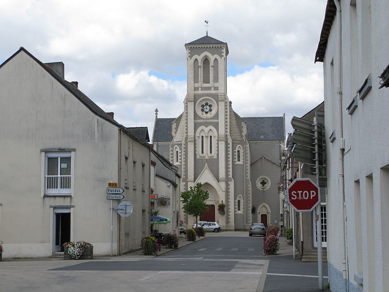 File:Abbaretz - Église (2).jpg