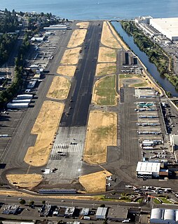 <span class="mw-page-title-main">Renton Municipal Airport</span> Airport in Washington State, USA