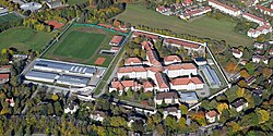 Aerial image of the prison in Landsberg am Lech (view from the southeast).jpg