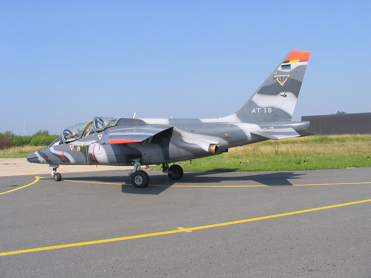 Alpha Jet - Wikimedia Commons