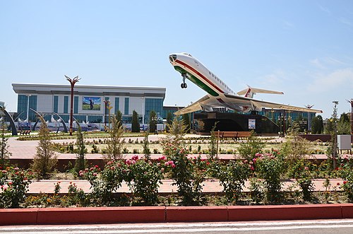 Точикистон хучанд. Аэропорт город Худжанд. Таджикистан город Худжанд аэропорт. Аэропорт Чкаловск Таджикистан. Аэропорт Ленинабад Таджикистан.