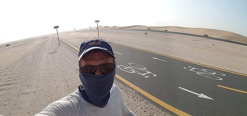 File:Al Qudra cycle path 2018 17.jpg