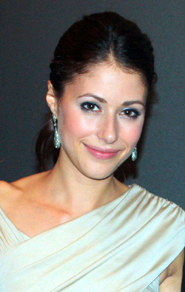 amanda crew suits