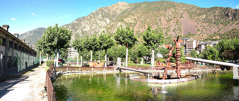 File:Andorra la Vella - Parc Central.jpg