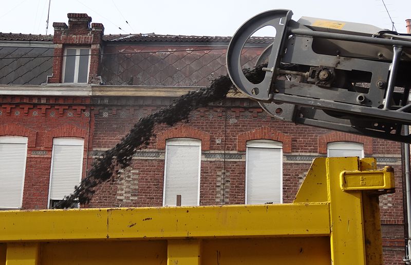 File:Anzin & Valenciennes - Travaux de raccordement des lignes A & B du tramway de Valenciennes à la Croix d'Anzin le 22 août 2013 (22).JPG