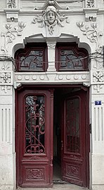 Doorway in Mihail Kogălniceanu Square, Bucharest