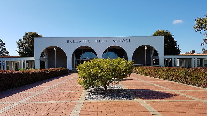 File:Balcatta high school south entrance.jpg