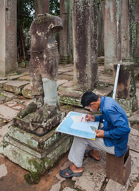 ไฟล์:Bayon, Angkor Thom, Camboya, 2013-08-16, DD 27.jpg