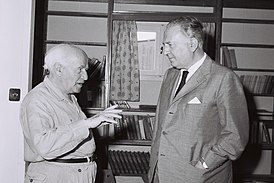 Паччарди (справа) и Бен-Гурион в кибуце Зде Бокер[англ.] (Израиль, 1958 год).