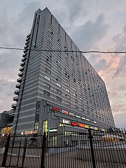 Berlin hotel building fasade 2022-06.jpg