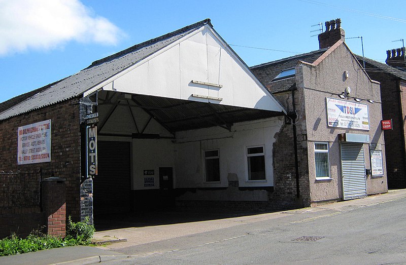 File:Biddulph Exhaust and Tyres - geograph.org.uk - 2046420.jpg