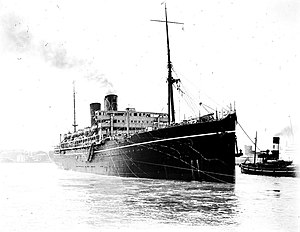 CATHAY in Sydney Harbour 1932–1939.jpg