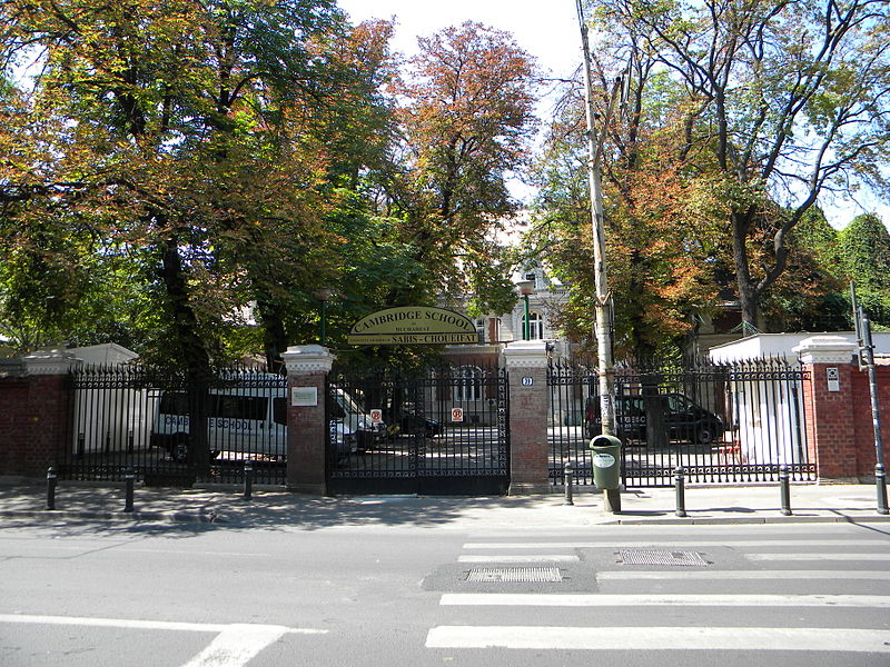 File:Casa Maria Lahovary, acum Cambridge School, pe Cale Dorobantilor nr. 39, Bucuresti sect.1 (vedere din strada).JPG