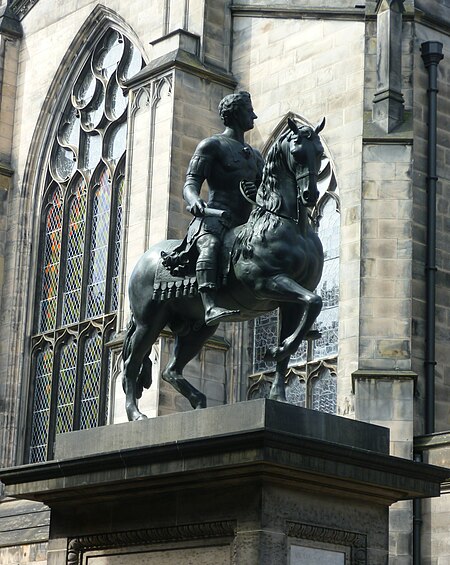 Tập_tin:Charles_II_statue._Parliament_Square_Edinburgh.JPG