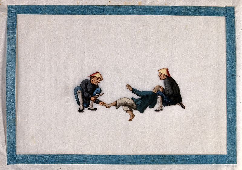 File:Chinese torturers beating the soles of a prisoner's feet Wellcome V0041460.jpg