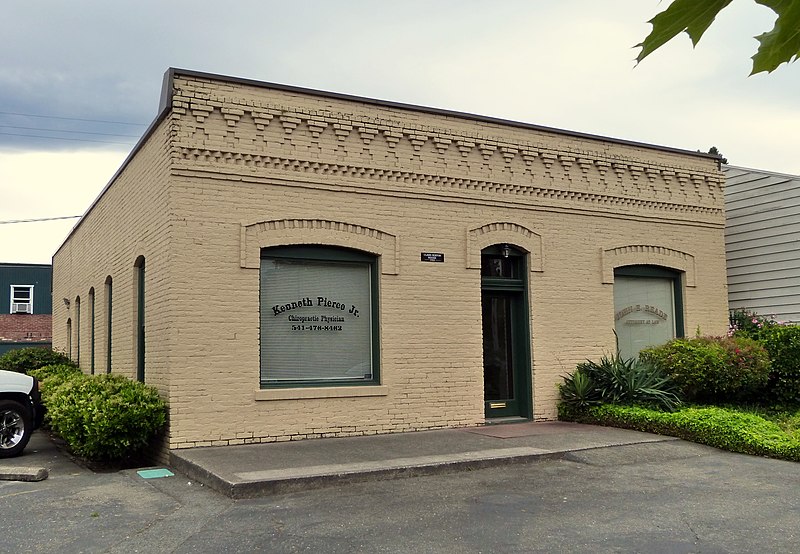 File:Clark-Norton House - Grants Pass Oregon.jpg