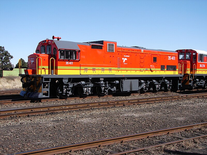 File:Class 35-400 35-411.jpg