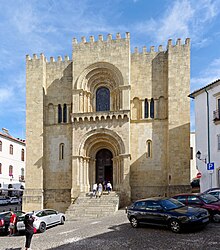 Facade of the Old Cathedral of Coimbra (Portugal, second half of the 12th century). Coimbra BW 2018-10-06 14-33-51 stitch.jpg