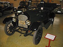 1919 touring car, Ivars Bilmuseum, Sweden Commonwealth 1919.JPG