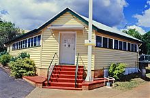 Commonwealth Bank (former), from NW (2001), Mount Morgan.jpg