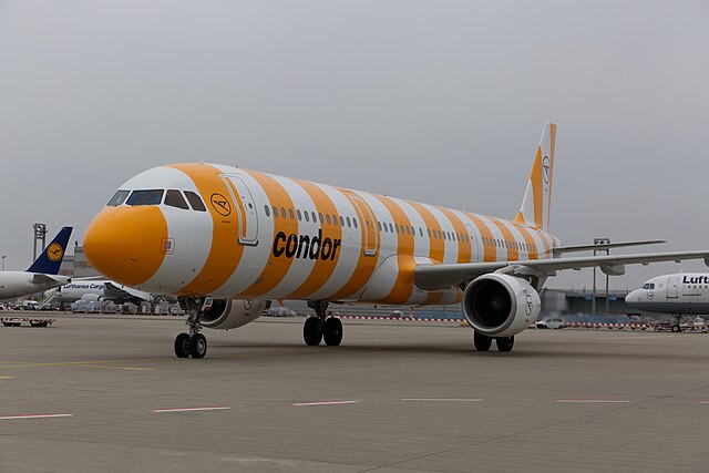 File:Condor a321 d-aiad sunshine credit condor.jpg - Wikipedia